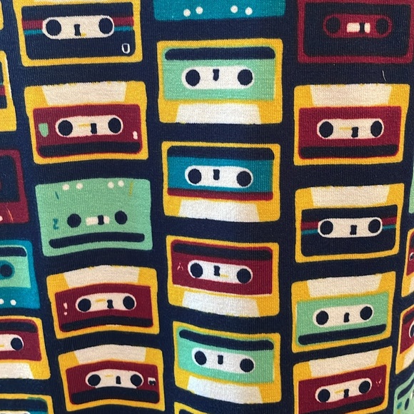 LuLaRoe Carly. NWOT. HTF cassette tape dress Small SM S - Picture 3 of 3